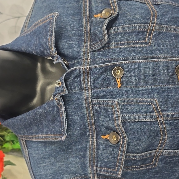 L.L. Bean BeanFlex Jean Jacket - Picture 3 of 10